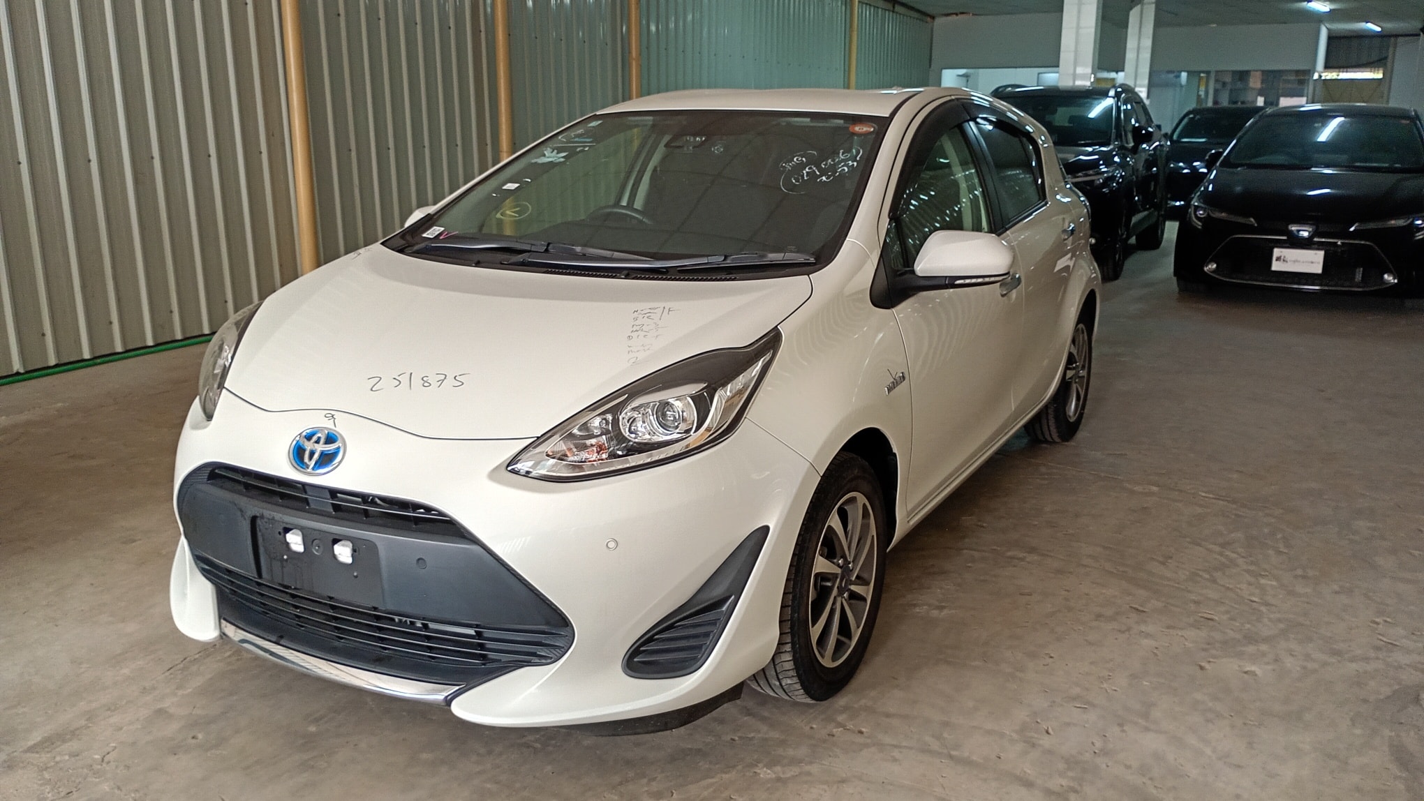 Toyota Aqua Pearl 2020