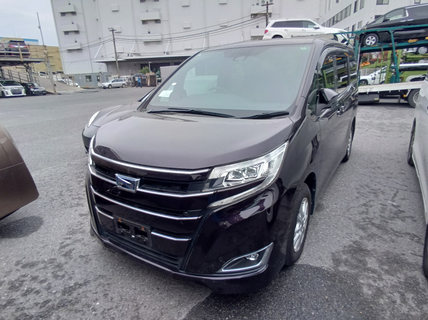 2020 Toyota Noah Hybrid Black